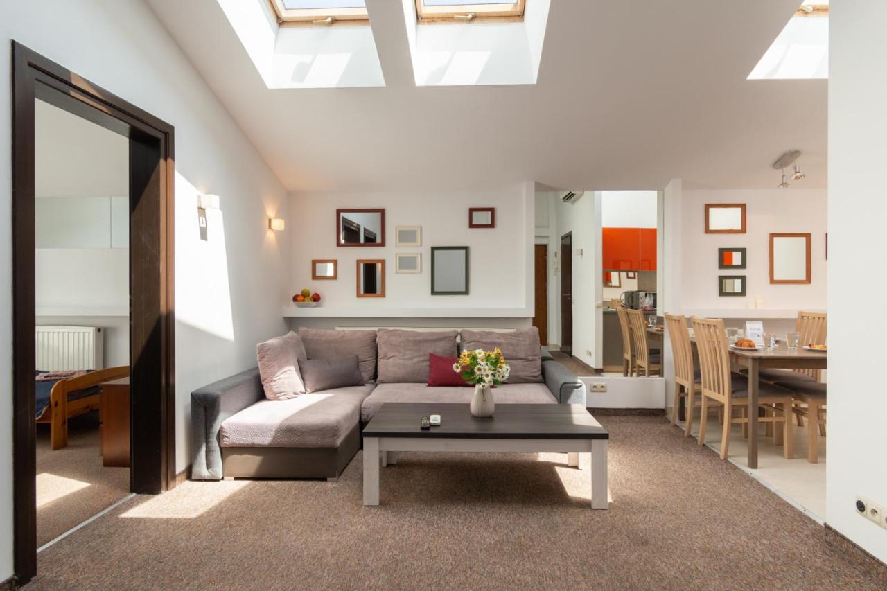 Friendly Family Loft In The Center Apartment คราคูฟ ภายนอก รูปภาพ
